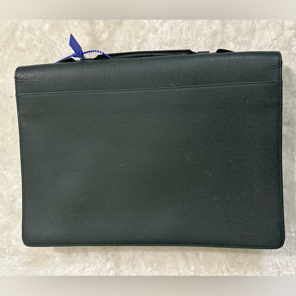 Louis Vuitton Large Green Taiga Leather Briefcase - Picture 5 of 12